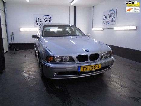 BMW 5-serie - 530i Executive in NIEUWSTAAT ORG. 87000 KM YOUNGTIMER incl NWE APK/GARANTIE - 1