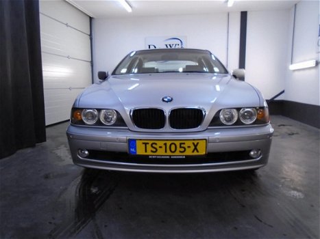 BMW 5-serie - 530i Executive in NIEUWSTAAT ORG. 87000 KM YOUNGTIMER incl NWE APK/GARANTIE - 1