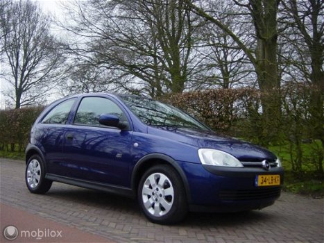 Opel Corsa - SPORT 1.2- 16V Bwj 10-2002 APK 2021 PLAATJE - 1