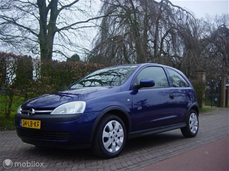 Opel Corsa - SPORT 1.2- 16V Bwj 10-2002 APK 2021 PLAATJE - 1