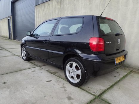 Volkswagen Polo - 1.4 Trendline LMV - 1