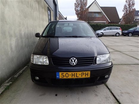 Volkswagen Polo - 1.4 Trendline LMV - 1