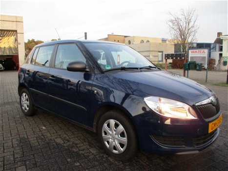 Skoda Fabia - 1.2 Active verkeerd in nieuwstaat 80.000km - 1