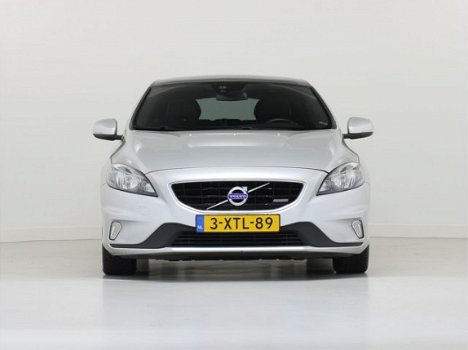 Volvo V40 - 2.0 D4 191 PK 6-Bak R-Design (BNS) - 1