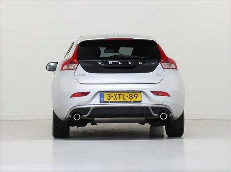 Volvo V40 - 2.0 D4 191 PK 6-Bak R-Design (BNS) - 1