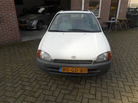 Toyota Starlet - 1.3-16V - 1