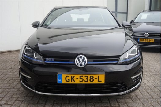 Volkswagen Golf - 1.4 GTE 204PK Prijs EX BTW | Panodak | Navi | Clima | Perkeer hulp | Trekhaak - 1