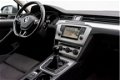 Volkswagen Passat Variant - 1.6 TDI 120pk Comfortline Full led/ Ergo stoel/ Trekhaak/ Inparkeerhulp/ - 1 - Thumbnail