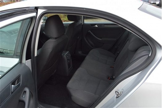 Volkswagen Jetta - 1.2 TSI Comfortline - 1