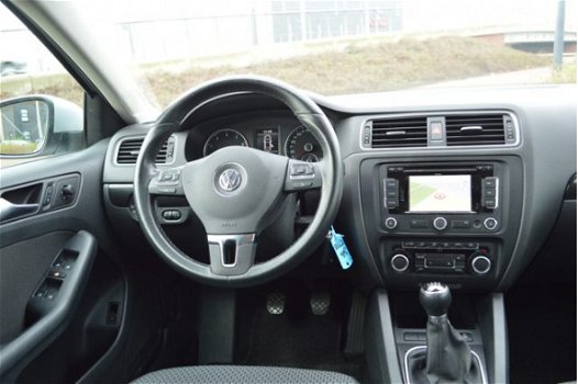 Volkswagen Jetta - 1.2 TSI Comfortline - 1