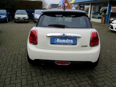 Mini Mini Cooper - 1.5i 136 Pk Sportstoelen - Navi - Half Leder - Cruise etc - 1