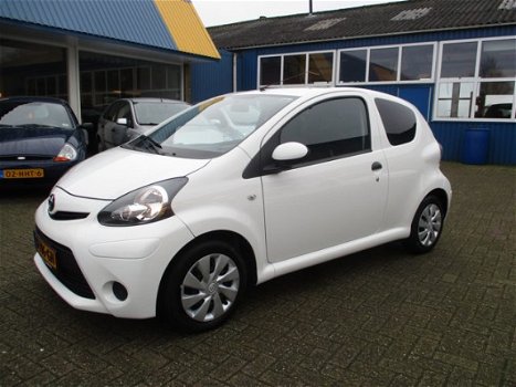 Toyota Aygo - 1.0 VVT-i 