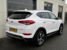 Hyundai Tucson - 1.6 GDi Comfort 19" lichtmetaal Dealer onderhouden Navigatie