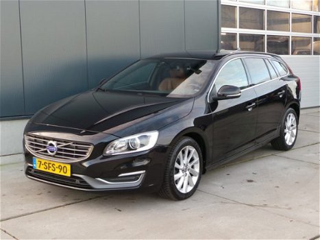 Volvo V60 - 1.6 D2 Summum Automaat - 1