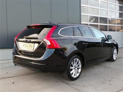 Volvo V60 - 1.6 D2 Summum Automaat - 1