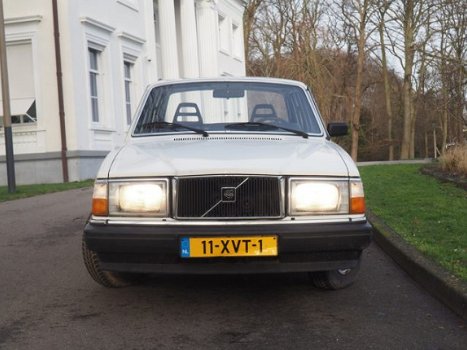 Volvo 240 - 2.3 AUT, '84, BIG NOSE, 145.000 km - 1