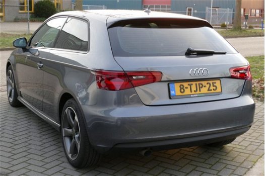Audi A3 Sportback - 1.6 TDI Euro-5 ultra Edition Xenon, Led, Navi, Clima, Half Leer/Alcantara - 1