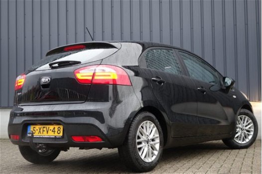 Kia Rio - 1.4 CVVT BusinessLine AUTOMAAT/AIRCO/CRUISE/TREKHAAK - 1