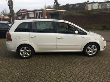 Opel Zafira - 1.8 Business / 7 PERSOONS / APK 2021 / NETTE STAAT / TREKHAAK / AIRCO - 1