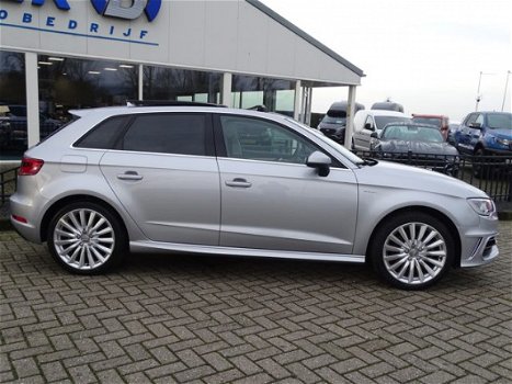 Audi A3 Sportback - 1.4 e-tron PHEV 150PK [EX-BTW] NAVI/ECC/SCHUIFDAK/CRUISE/PRIVACY - 1