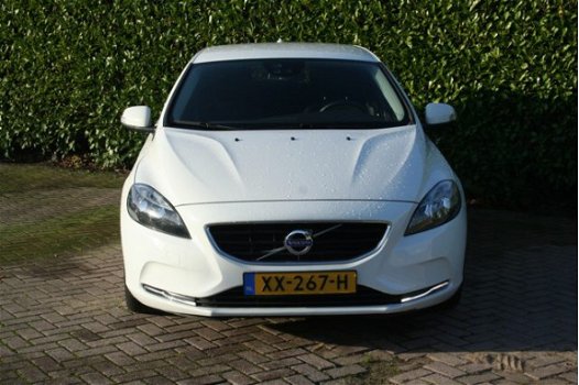 Volvo V40 - 1.5 T2 122PK Geartronic Kinetic - 1