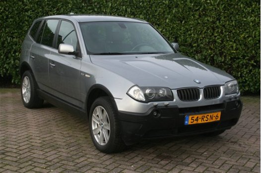 BMW X3 - 2.5 I AUT - 1