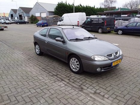 Renault Mégane Coupé - 1.6-16V Dynamique - 1