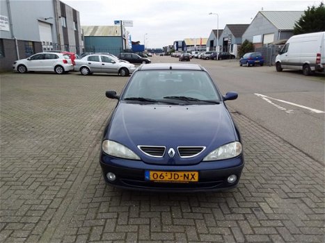 Renault Mégane - 1.6-16V Dynamique - 1