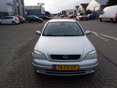 Opel Astra - 1.6 Club - 1