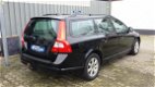 Volvo V70 - T4 Momentun - 1 - Thumbnail