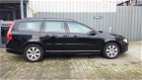 Volvo V70 - T4 Momentun - 1 - Thumbnail