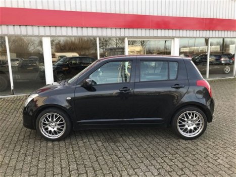 Suzuki Swift - 1.5 Exclusive - 1