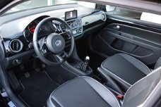 Volkswagen Up! - Black Up 3drs. Leder | Navigatie| LMV | Panoramadak | 59d.km