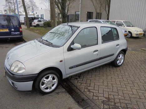 Renault Clio - 1.4 RT - 1