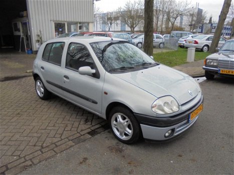 Renault Clio - 1.4 RT - 1