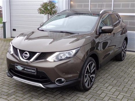 Nissan Qashqai - 1.6 Tekna 163 PK, Trekhaak, Navigatie, etc, etc - 1