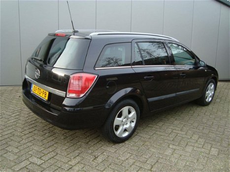 Opel Astra Wagon - 1.6 Executive - 1