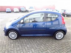 Peugeot 107 - XS 1.0i + Airco - Apk 03-2021