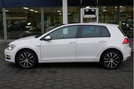 Volkswagen Golf - 1.2 TSI 105PK CUP EDITION *Clima//Pan.dak//Lm - 1