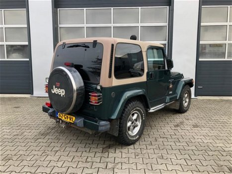 Jeep Wrangler - 4.0i Hardtop Sahara - 1