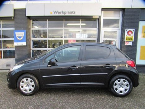 Peugeot 207 - 1.4 VTi Executive NAVI CLIMA CRUISE - 1