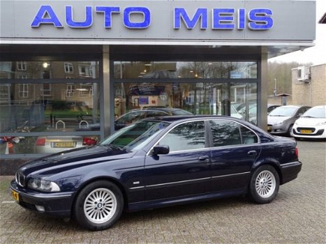 BMW 5-serie - 523I EERSTE EIGENAAR / NIEUWSTAAT - 1