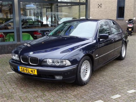 BMW 5-serie - 523I EERSTE EIGENAAR / NIEUWSTAAT - 1