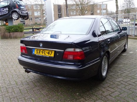 BMW 5-serie - 523I EERSTE EIGENAAR / NIEUWSTAAT - 1