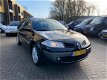 Renault Mégane Grand Tour - 1.6-16V Business Line - 1 - Thumbnail