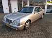 Mercedes-Benz E-klasse - 420 Avantgarde Opnieuw gespoten, volledig roestvrij full option Young timer - 1 - Thumbnail