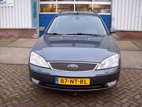 Ford Mondeo Wagon - 2.0-16V First Edition - 1