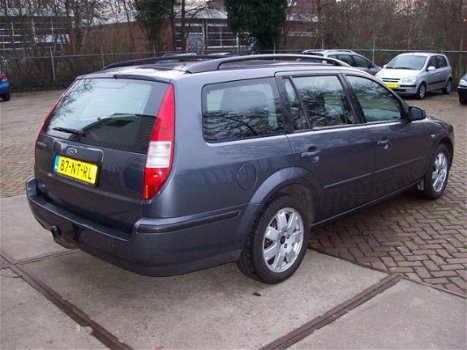 Ford Mondeo Wagon - 2.0-16V First Edition - 1