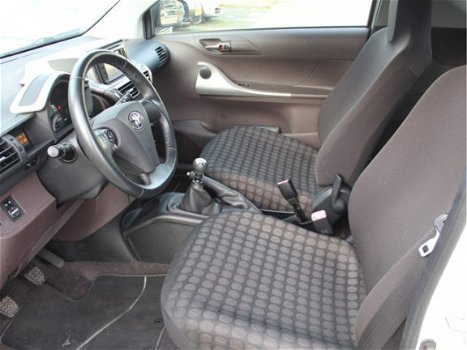 Toyota iQ - 1.0 VVTi Access NAVIGATIE / AIRCO / - 1