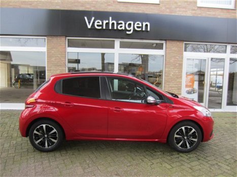 Peugeot 208 - 1.2 PureTech Signature - 1